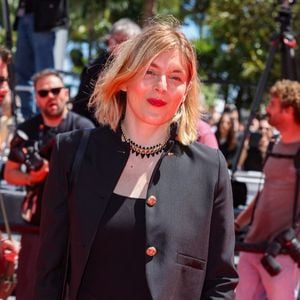 Valérie Donzelli monte les marches du film "Moulin" lors du 79ème Festival International du Film de Cannes, le 17 mai 2026.
© Jacovides-Moreau / Bestimage
