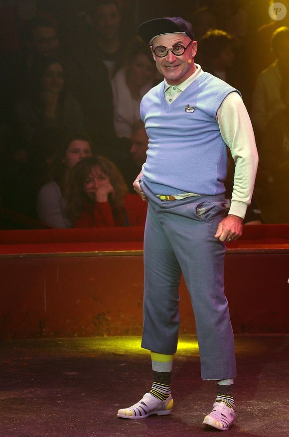 Vincent Lagaf présente un spectacle avec Gilbert et Lucien Gruss lors du Gala du 30e anniversaire du cirque Arlette Gruss à Bordeaux, France, le 16 janvier 2015. Photo Patrick Bernard/Abaca