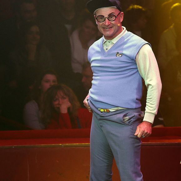 Vincent Lagaf présente un spectacle avec Gilbert et Lucien Gruss lors du Gala du 30e anniversaire du cirque Arlette Gruss à Bordeaux, France, le 16 janvier 2015. Photo Patrick Bernard/Abaca