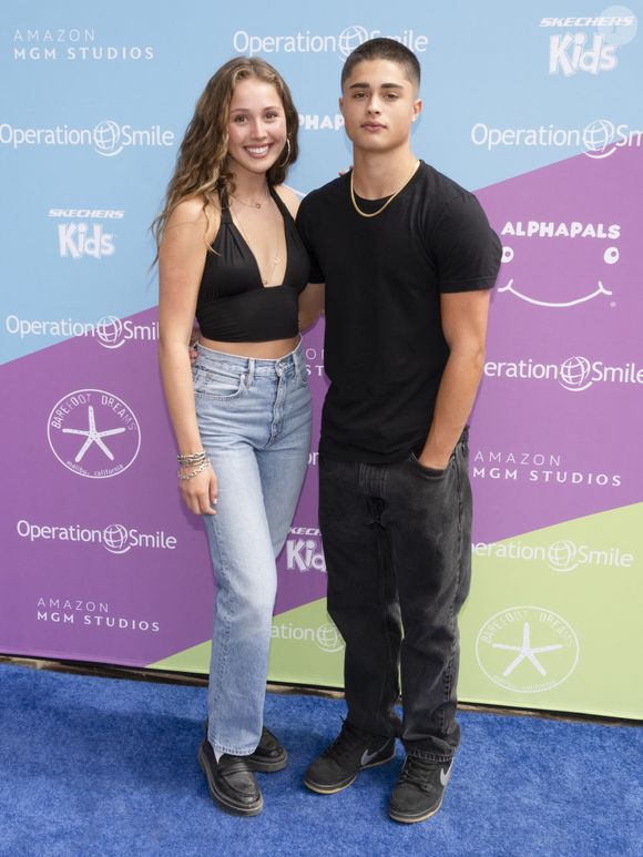 À seulement 18 ans, Shaya vient de franchir une étape importante en lançant BUILD, un nouveau concept d'entraînement développé aux côtés de Maria Chase, figure reconnue du fitness à Los Angeles.

Shaya Charvet au Photocall de l'événement "Operation Smile's Malibu FamilyFest 2024" à Malibu le 1er juin 2024.
 © Billy Bennight/ZUMA Press Wire / Bestimage