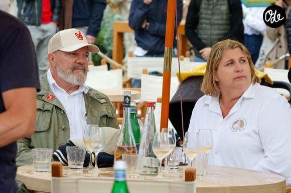 les Chefs à Saint-Tropez fêtent les producteurs 2025 - Les Chefs et les producteurs se retrouvent sur la place des Lices à Saint-Tropez, le 4 mai 2025. Les chefs Philippe Etchebest et Stéphanie Le Quellec. ©Jean-Marc Lhomer / Bestimage.