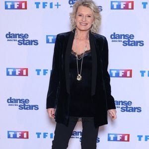 Sophie Davant participe au photocall de Danse Avec Les Stars dans les studios de TF1 le 16 janvier 2025. Photo by Jerome Domine/ABACAPRESS.COM