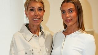 "Ma vie s'est arrêtée" : Après le départ soudain de sa mère, Mathilde Favier, sa fille Héloïse s'exprime