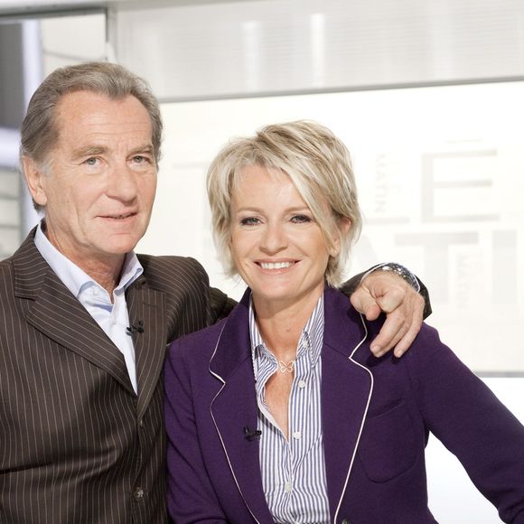 Archives -  William Leymergie et Sophie Davant sur le plateau de Télématin le 4 octobre 2010.  Jean-Jacques Descamps via Bestimage