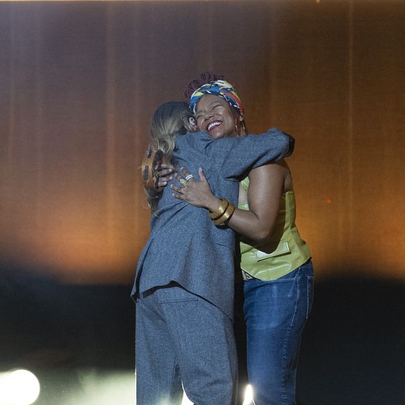 Exclusif - Julie Zenatti, China Moses sur la scène du concert solidaire pour les enfants de la guerre "Ensemble à l'Olympia" à Paris présenté par EliseCare le 10 février 2025
© Jack Tribeca / Pierre Perusseau / Bestimage