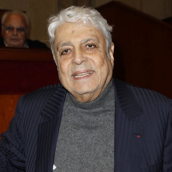 En 2020, dans une interview à "France Dimanche", il reconnaissait déjà : "D’un point de vue charnel, je n’ai pas été fidèle, mais d’un point de vue moral si."...

Exclusif - Enrico Macias - Soirée de L'association "Sauveteurs Sans Frontières" organisée par Radio J au Conseil économique, social et environnemental à Paris le 20 novembre 2023. © Marc Ausset-Lacroix/Bestimage