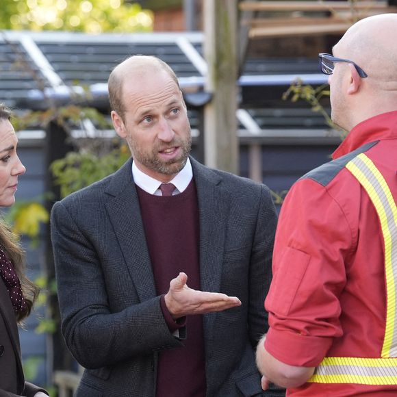 Le prince William, prince de Galles, et Catherine (Kate) Middleton, princesse de Galles, visitent le centre communautaire de Southport pour rencontrer les familles des personnes prises dans l'attaque au couteau de Southport plus tôt cette année, à Southport, Merseyside, Royaume-Uni, le 10 octobre 2024. © Danny Lawson/WPA-Pool/Bestimage