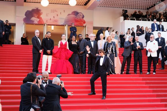 Tom Cruise, Christopher McQuarrie, Greg Tarzan Davis, Hayley Atwell, Tramell Tillman, Thierry Frémaux, Simon Pegg, Pom Klementieff, Iris Knobloch, Hannah Waddingham, Esai Morales, Brian Robbins, Erik Jendresen - Montée des marches du film « Mission Impossible : The Final Reckoning » lors du 78ème Festival International du Film de Cannes, au Palais des Festivals à Cannes. Le 14 mai 2025
© Jacovides-Moreau / Bestimage