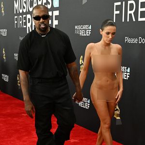 Kanye West (Ye) et Bianca Censori - Photocall des la 67ème cérémonie des Grammy Awards 2025 à Los Angeles. © Broadimage / Bestimage