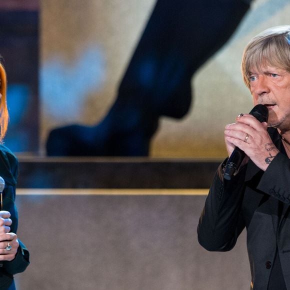 Exclusif - Le chanteur Renaud (Renaud Séchan) et Axelle Red - Tournage de l'émission "Merci Renaud" dans les studios de la Plaine Saint-Denis le 15 novembre 2016, qui sera diffusée le samedi 17 décembre 2016 en prime time sur France 2. © Cyril Moreau / Bestimage