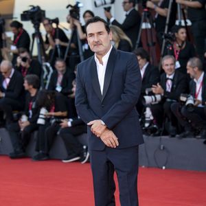 Gilles Lellouche (habillé en Prada, montre Audemars Piguet) lors de la cérémonie de clôture du 82ème Festival International du Film de Venise (La Mostra), Italie, le 6 septembre 2025. © SGP/Bestimage