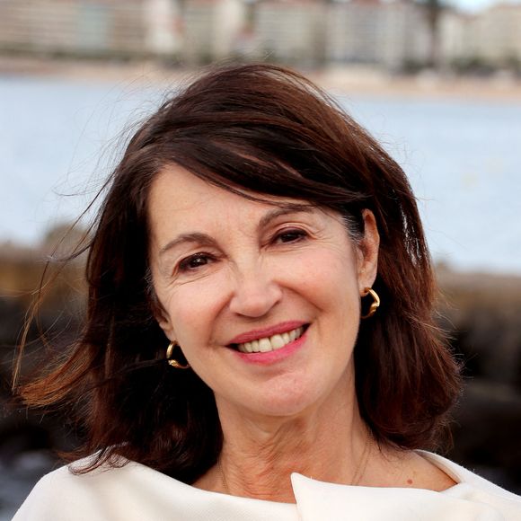 Exclusif - Zabou Breitman, présidente du jury - Photocall du jury lors de la 11e édition du Festival international du film de Saint-Jean-de-Luz le 8 octobre 2024. © Patrick Bernard / Bestimage