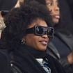 Ebony et Charles (Star Academy) dans les tribunes du Parc des Princes avec Élodie Gossuin et Marie-Sophie Lacarrau en famille