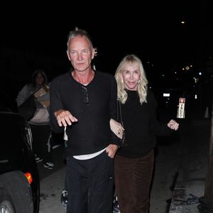 Santa Monica, CA - EXCLUSIF - Sting et sa femme Trudie Styler ont été vus quittant un restaurant italien, Giorgio Baldi à Santa Monica après un dîner romantique.



Sur la photo : Sting, Trudie Styler