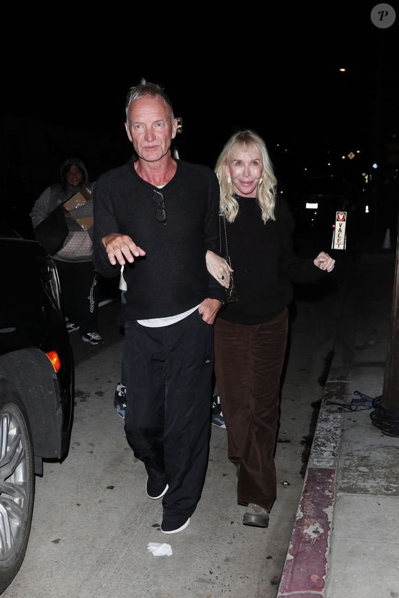 Santa Monica, CA - EXCLUSIF - Sting et sa femme Trudie Styler ont été vus quittant un restaurant italien, Giorgio Baldi à Santa Monica après un dîner romantique.



Sur la photo : Sting, Trudie Styler
