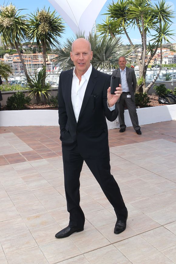 Bruce Willis - Photocall du film "Moonrise Kingdom" pendant le 65ème festival du film de Cannes, le 16 mai 2012. (BORDE-MOREAU / BESTIMAGE).