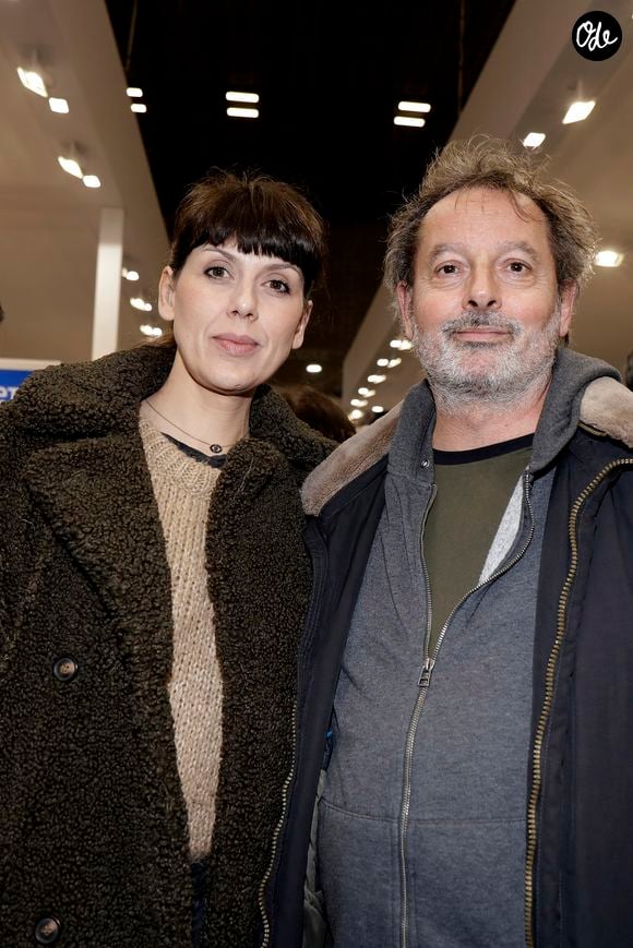 Marcello a bénéficié d'entrevues avec plusieurs spécialistes.

Christophe Alévêque et sa compagne Serena Reinaldi - Salon du livre de Paris porte de Versailles le 14 mars 2019. © Cédric Perrin/Bestimage