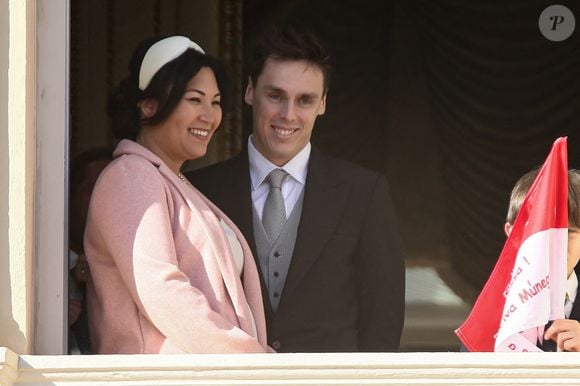 Marie Chevallier, Louis Ducruet assistent au défilé au balcon du palais lors de la célébration de la Fête Nationale le 19 novembre 2022 à Monaco Ville, Principauté de Monaco. Photo par Marco Piovanotto/IPA/ABACAPRESS.COM