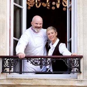 Philippe Etchebest est un chef réputé et une figure de la télévision avec les émissions "Top Chef" et "Cauchemar en cuisine"...

Exclusif - Le célèbre chef étoilé Philippe Etchebest et sa femme Dominique ouvrent un nouveau restaurant "La maison Nouvelle" dans le quartier très branché des Chartrons à Bordeaux, © Fabien Cottereau/Bestimage