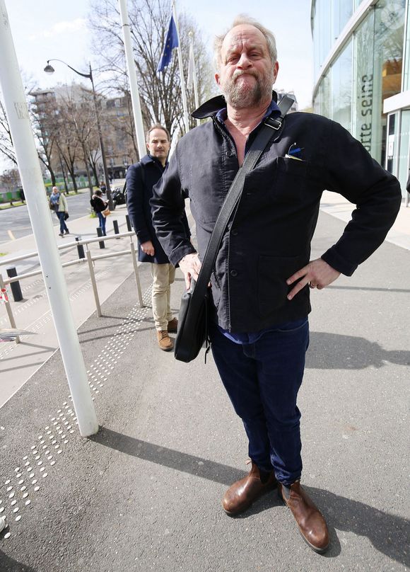 Benoit Poelvoorde à la sortie des studios de Radio France à Paris. Le 29 mars 2023
© Jonathan Rebboah / Panoramic / Bestimage