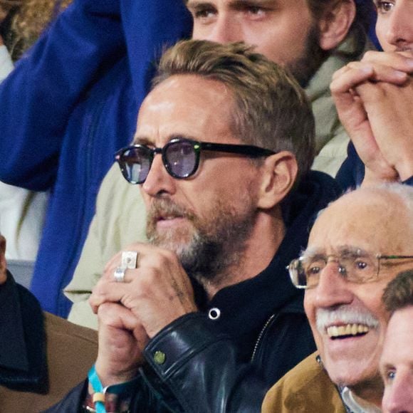 Philippe Caverivière - People des les tribunes de la coupe du Monde de Rugby France 2023 - Match de quart de finale "France-Afrique du Sud (28-29)" au Stade de France à Saint-Denis 15 octobre 2023. © Moreau-Jacovides/Bestimage
