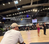 "Florent Manaudou en pleine reconversion professionnelle", a-t-elle commenté.
Florent Manaudou suit Elsa Bois à une compétition de danse. Instagram