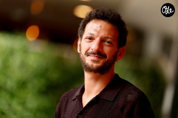 L'animateur du Maillon faible, en couple depuis sept ans, s'était confié sur son bonheur amoureux après être resté célibataire pendant de longues années.

Vincent Dedienne au photocall du village lors des Internationaux de France de Tennis de Roland Garros 2026. Paris, le 31 mai 2026.

© Jacovides / Bestimage
