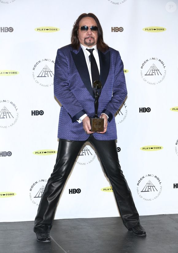 Ace Frehley assiste à la 29e cérémonie annuelle d'intronisation au Rock and Roll Hall of Fame au Barclay Center de Brooklyn à New York, le 10 avril 2014. 

Photo :  AO Images / PCN / ABACAPRESS.COM