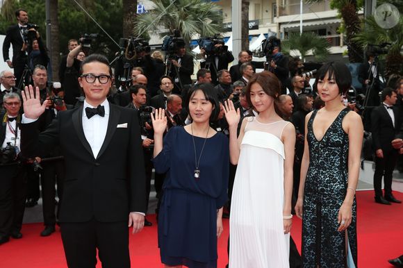 À l'heure actuelle, on ignore les circonstances exactes de son décès.

Kim Sae-ron à la montée des marches du film "Foxcatcher" lors du 67e Festival du film de Cannes, 2014.

Photo : Borde-Moreau / Bestimage