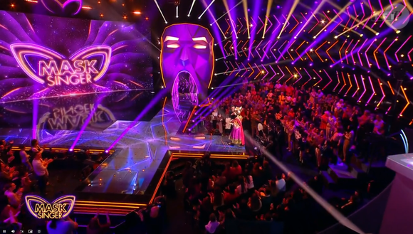 La Vache, Deuxième prime de Mask Singer, capture d'écran TF1