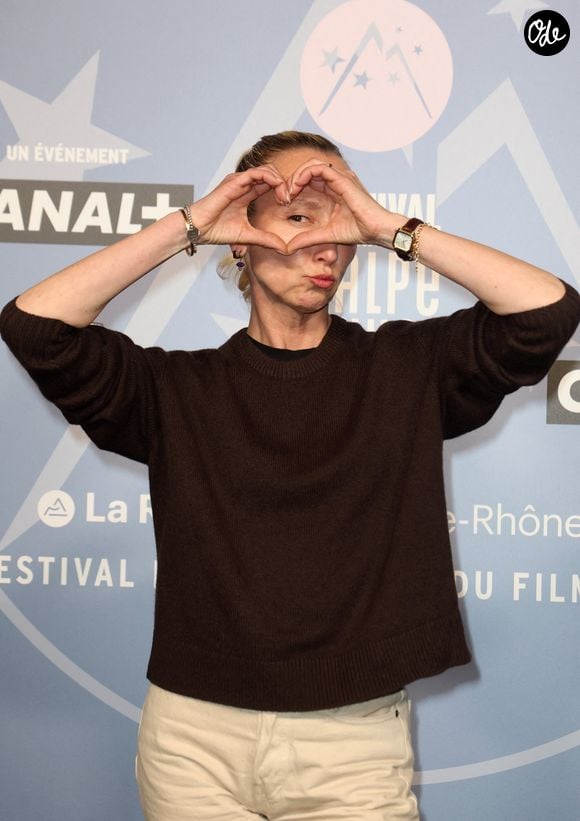 Audrey Lamy sur le tapis rouge lors du 29ème Festival International du Film de Comédie de l'Alpe d'Huez le 21 Janvier 2026.

© Dominique Jacovides/Bestimage