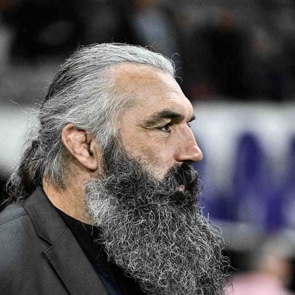 Il s'est associé au chef Joannès Richard, couronné champion du monde de burgers en 2023 et champion d'Europe en 2025.

Sebastien Chabal Canal+ - Célébrités lors du Championnat du Top14 entre Toulouse et Toulon (57-5) à Toulouse le 27 octobre 2024.  
Thierry Breton / Panoramic / Bestimage