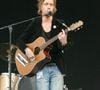 Le gagant de la Nouvelle Star 2007 sait que cette success-story ne pourra tenir que si physiquement et mentalement il reste capable d'assurer sur scène...

Julien, gagnant de la Nouvelle Star 2007, se produit lors du 14ème Neck'airs de musique à l'hôpital Necker à Paris, France, à l'occasion de la Fête de la Musique le 21 juin 2007. Photo Mehdi Taamallah/Abaca