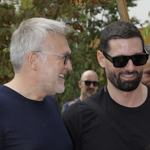 Après 7 ans d'amour, ils restent néanmoins en bons termes, notamment pour la garde partagée de leur chien Tigane.

Laurent Ruquier et Hugo Manos - Inauguration de la place Line Renaud a Rueil-Malmaison le 22 Juin 2024.
© Jlppa / Bestimage