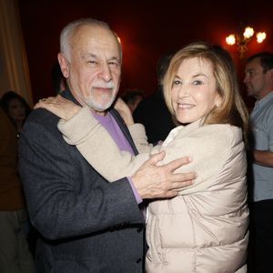Nicole Calfan a pu retrouver son ami Francis Perrin

Exclusif -  Francis Perrin et Nicole Calfan - 50ème de la pièce "Lyly" avec M. Bernier et F. Perrin au théâtre de Paris le 27 mars 2025. © Coadic Guirec/Bestimage