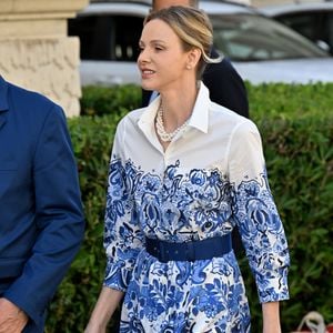 La princesse apparaît aux côtés de ses jumeaux, Jacques et Gabriella.

Le prince Albert II de Monaco et la princesse Charlene de Monaco ont ouvert la 17eme édition du Monaco Blue Initiative, (MBI), au Musée Océanographique de Monaco, le 27 mai 2026.© Bruno Bebert/Bestimage