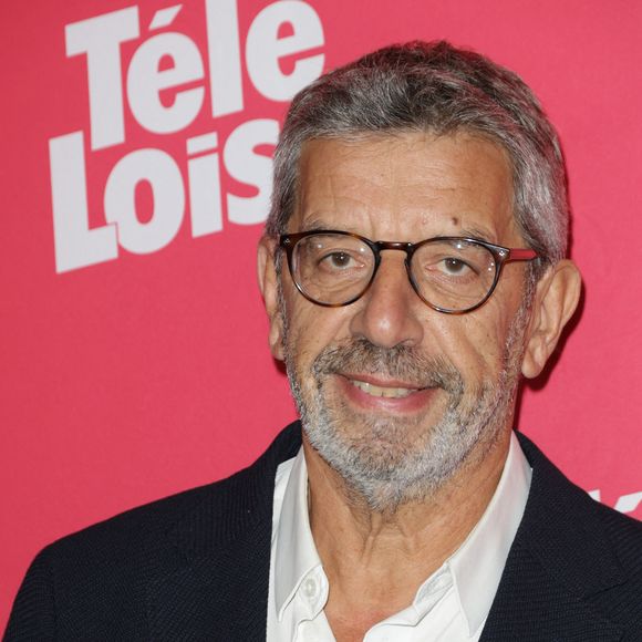 Michel Cymes - Photocall de la soirée "Télé Loisirs Awards 2024" aux Jardins du Pont-Neuf à Paris le 23 septembre 2024.