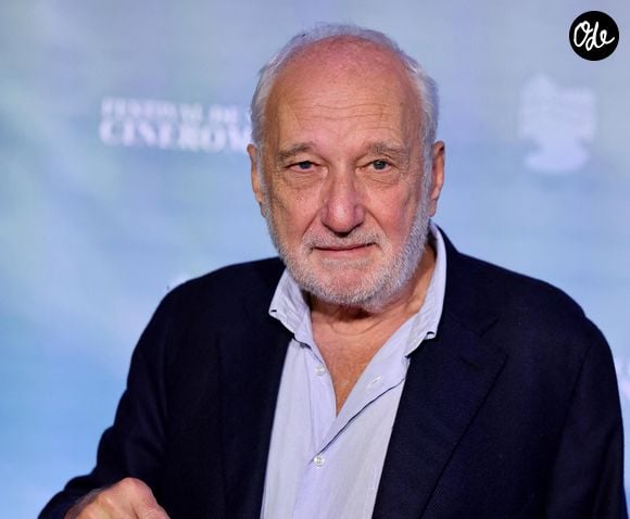 Invité sur le plateau de RTL, François Berléand s'est confié dans l’émission estivale "Dans ma valise", permettant ainsi aux internautes d’en savoir davantage sur les habitudes des célébrités pendant leurs vacances.

François Berléand - Photocall lors du Festival Cinéroman à Nice, dédié aux adaptations cinématographiques de roman. © Dominique Jacovides-Bruno Bebert / Bestimage