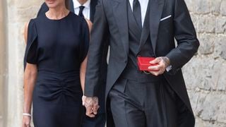 David Beckham décoré par Charles III : Victoria et les enfants unis pour le soutenir mais l'un d'eux brille encore par son absence