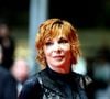 "C'est un bienfait extraordinaire. Je suis très persévérante, un peu bornée même ! Je vais au parc Monceau quand j'en ai l'occasion, mais pour m'y promener simplement.", a-t-elle confié.

Mylène Farmer - Montée des marches du film « Dalloway » lors du 78ème Festival International du Film de Cannes, au Palais des Festivals à Cannes. Le 15 mai 2025
© Jacovides-Moreau / Bestimage