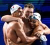 Maxime Grousset est l'une des stars de la natation française aux côtés de Léon Marchand et Florent Manaudou.

Mary-Ambre Moluh, Carl Aitkaci, Maxime Grousset, Marie Wattel célèbrent après avoir gagné l'or sur le relais mixte 4x100 mètres 4 nages lors des Championnats d'Europe de natation 2026, à Paris.

Inside/Psnewz/Bestimage