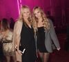 De son côté, Emma Smet est devenue maman pour la première fois fin 2025.

Estelle Lefébure et sa fille Emma Smet - People à la soirée Calzedonia "Calzedomania" au Palais Brongniart à Paris pendant la fashion week femme printemps/été 2023 le 26 septembre 2022.
© Rachid Bellak / Bestimage