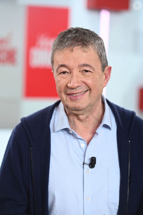 Exclusif - Frédéric Bouraly lors de l'enregistrement de l'émission "Vivement dimanche" au studio Rive Gauche, présentée par M. Drucker avec une diffusion sur France 3 le 1er février 2026. © Guillaume Gaffiot/Bestimage