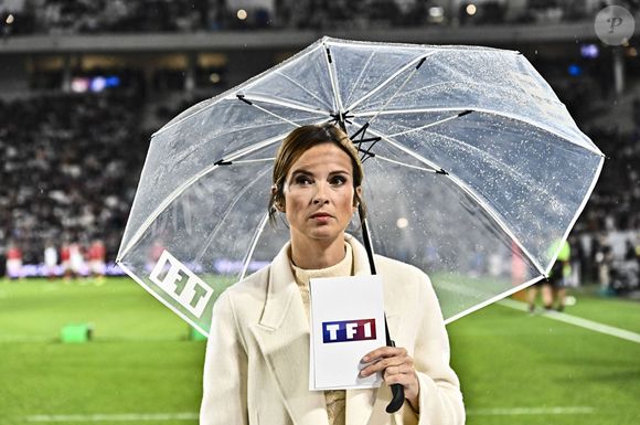 Isabelle Ithurburu presentatrice TF1 - Match de tournée d'automne "France - Fidji (34-21)" à Bordeaux, le 15 novembre 2025.