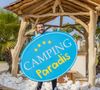 Une comédienne vue dans "Camping Paradis" prend la parole.

Exclusif - Laurent Ournac est allé former les futurs dirigeants du "Camping Paradis", à Argelès / mer, au Camping Paradis Le Pearl.
© Jack Tribeca / Bestimage