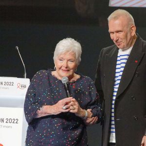 Line Renaud et Jean-Paul Gaultier participent à la 19ème soirée du Diner de la mode Sidaction au profit de l'association AIDS, Paris, France Photo by Alamy/ABACAPRESS.COM