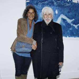 Avant de la rencontrer, l'acteur a notamment partagé la vie de Danielle Minazzoli, qui lui a donné deux enfants, et de Muriel Dubrulle

Exclusif - Pierre Richard et sa femme Ceyla Lacerda - Vernissage de l'exposition "A la lumière du Brésil' de S. Carron, Place des Vosges à Paris le 9 mars 2023. Sidney Carron présentée par Colette Universe. Peinture alchimique d’un voyage au Brésil. © Denis Guignebourg/Bestimage