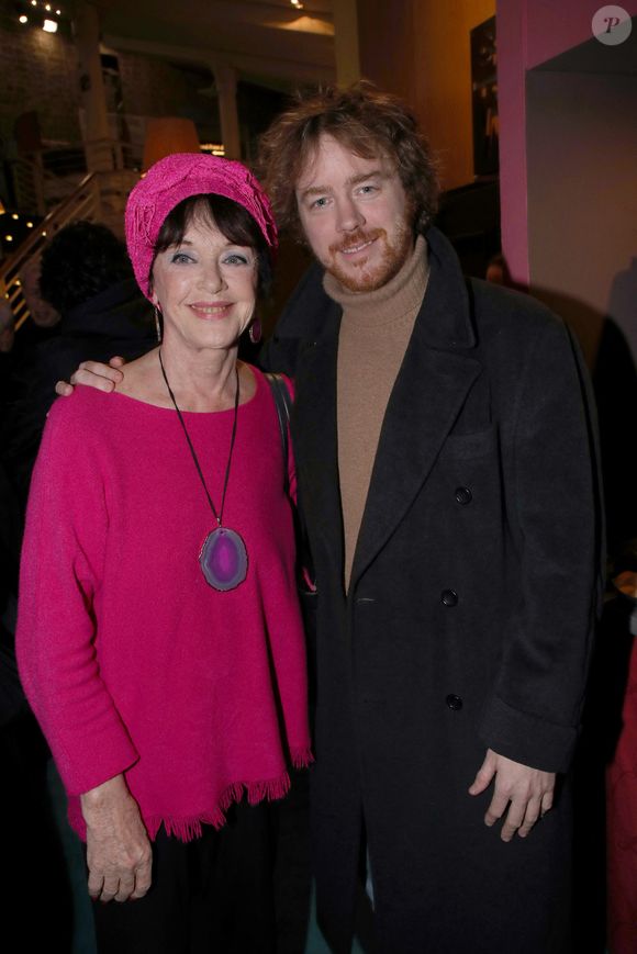 Exclusif - Anny Duperey et son fils Gaël Giraudeau - People lors de la générale de la pièce "Le syndrome de l'oiseau" au théâtre du Rond-Point à Paris. Le 17 janvier 2023
© Bertrand Rindoff Petroff / Bestimage