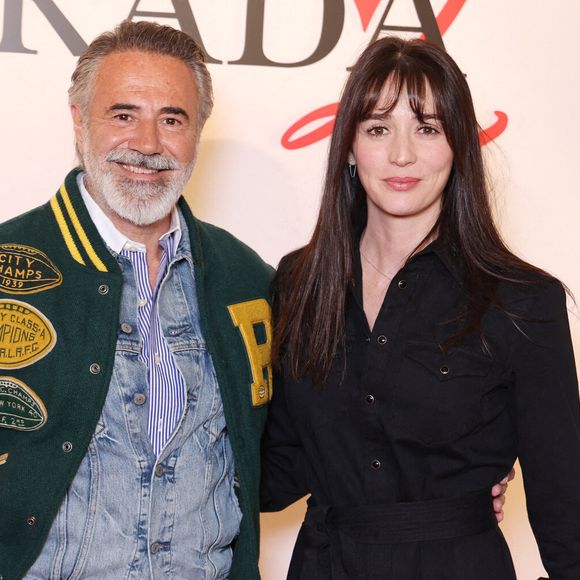 José Garcia et sa femme Camille Rabineau assistent à la première du film Le Diable s'habille en Prada 2 au Grand Rex, le 27 avril 2026 à Paris, France. Photo by Jerome Dominé/ABACAPRESS.COM