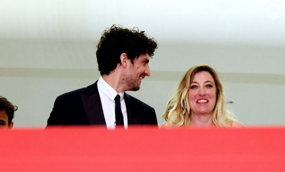 Louis Garrel, Valeria Bruni Tedeschi - Descente des marches du film "Les Amandiers (Forever Young)" lors du 75ème Festival International du Film de Cannes, le 22 mai 2022/
© Dominique Jacovides / Bestimage